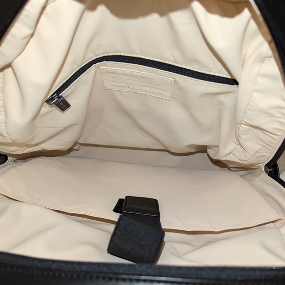 Moleskine Classic Backpack 100% Polyurethane Heisman Logo - Picture 9 of 10